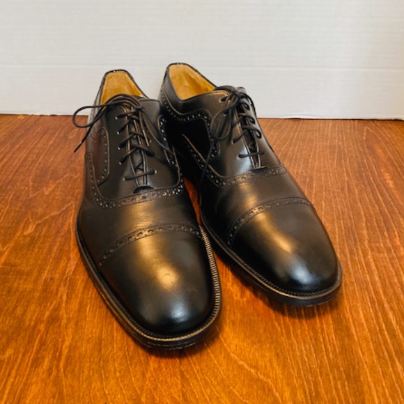 Bally Benedict Leather Men\'s Square Cap Toe Shoes.